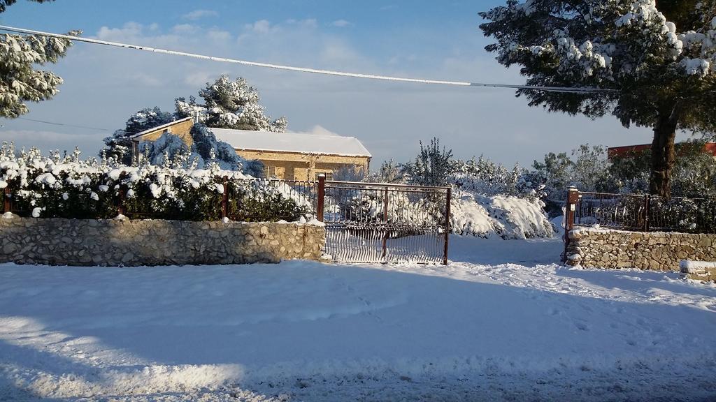 Mazzara Farm Bed and Breakfast Manduria Εξωτερικό φωτογραφία