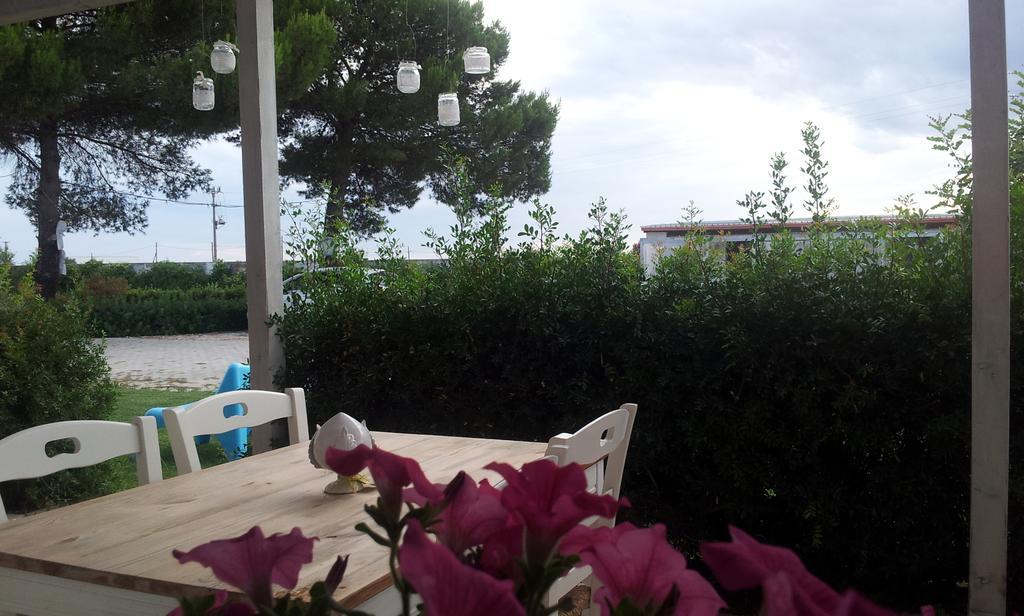 Mazzara Farm Bed and Breakfast Manduria Εξωτερικό φωτογραφία
